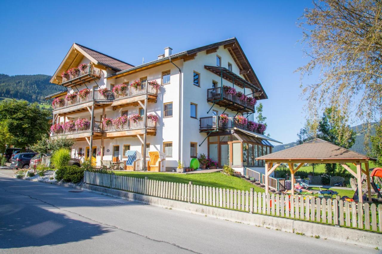 Aparthotel Am Reitecksee Flachau Exterior foto